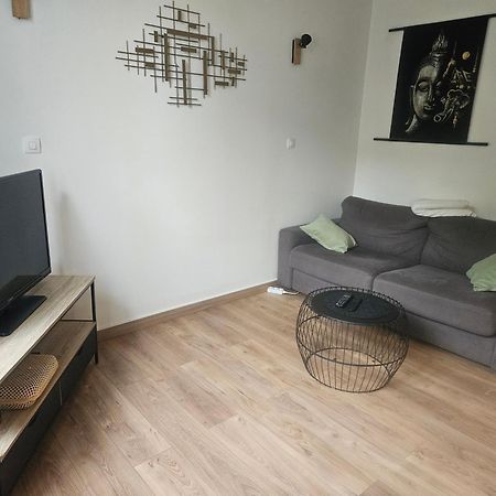 Appart T2 Avec Cour Tours Kültér fotó